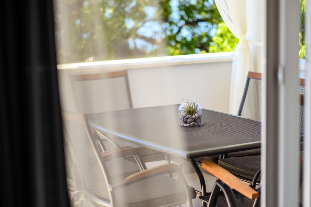 Apartments Morska Vila 3 코마르나 외부 사진