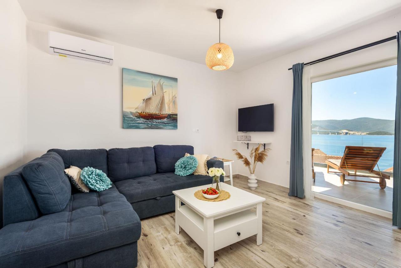 Apartments Morska Vila 3 코마르나 외부 사진