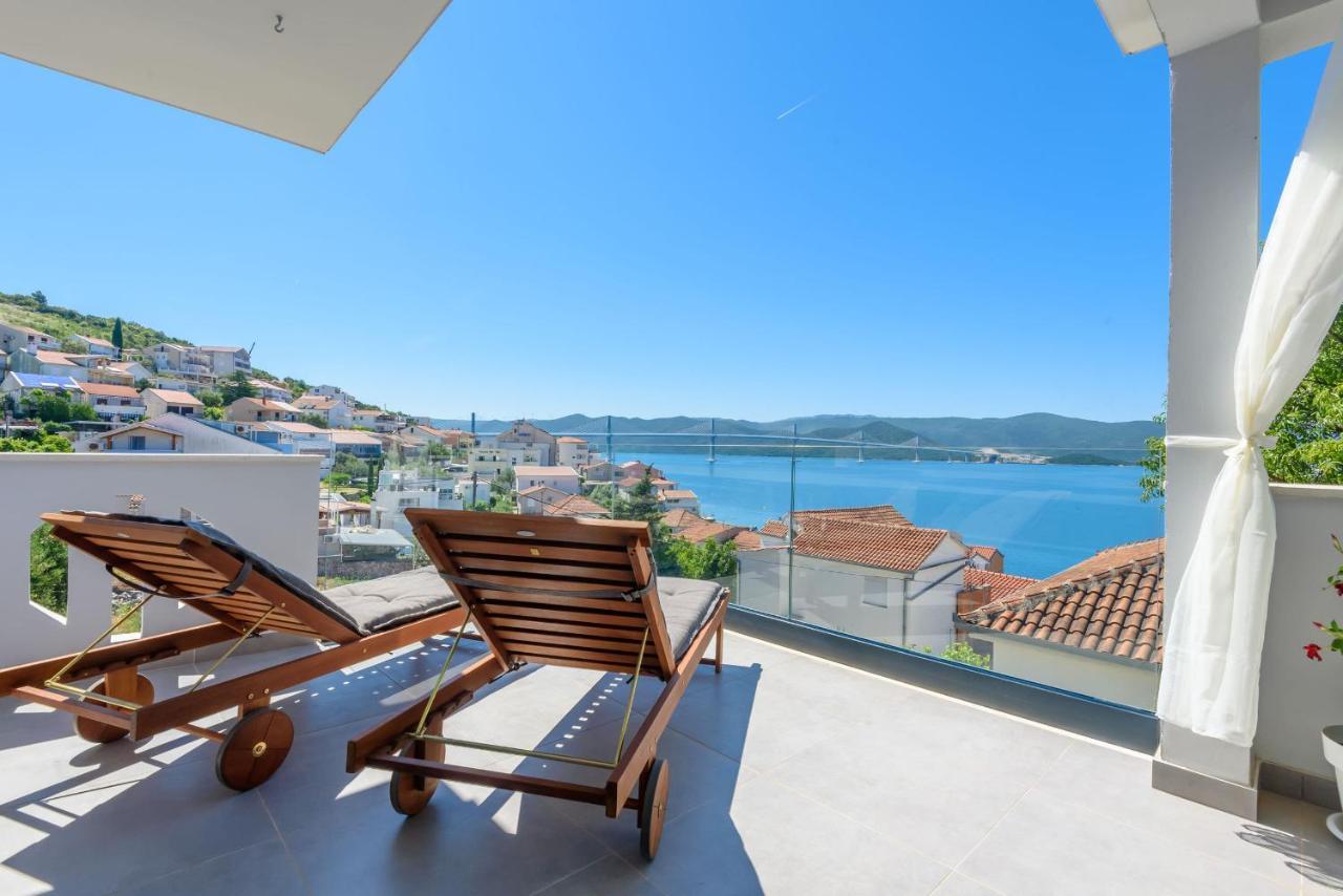 Apartments Morska Vila 3 코마르나 외부 사진