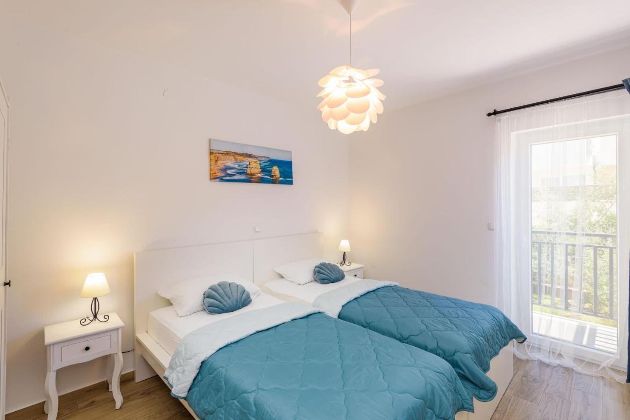 Apartments Morska Vila 3 코마르나 외부 사진